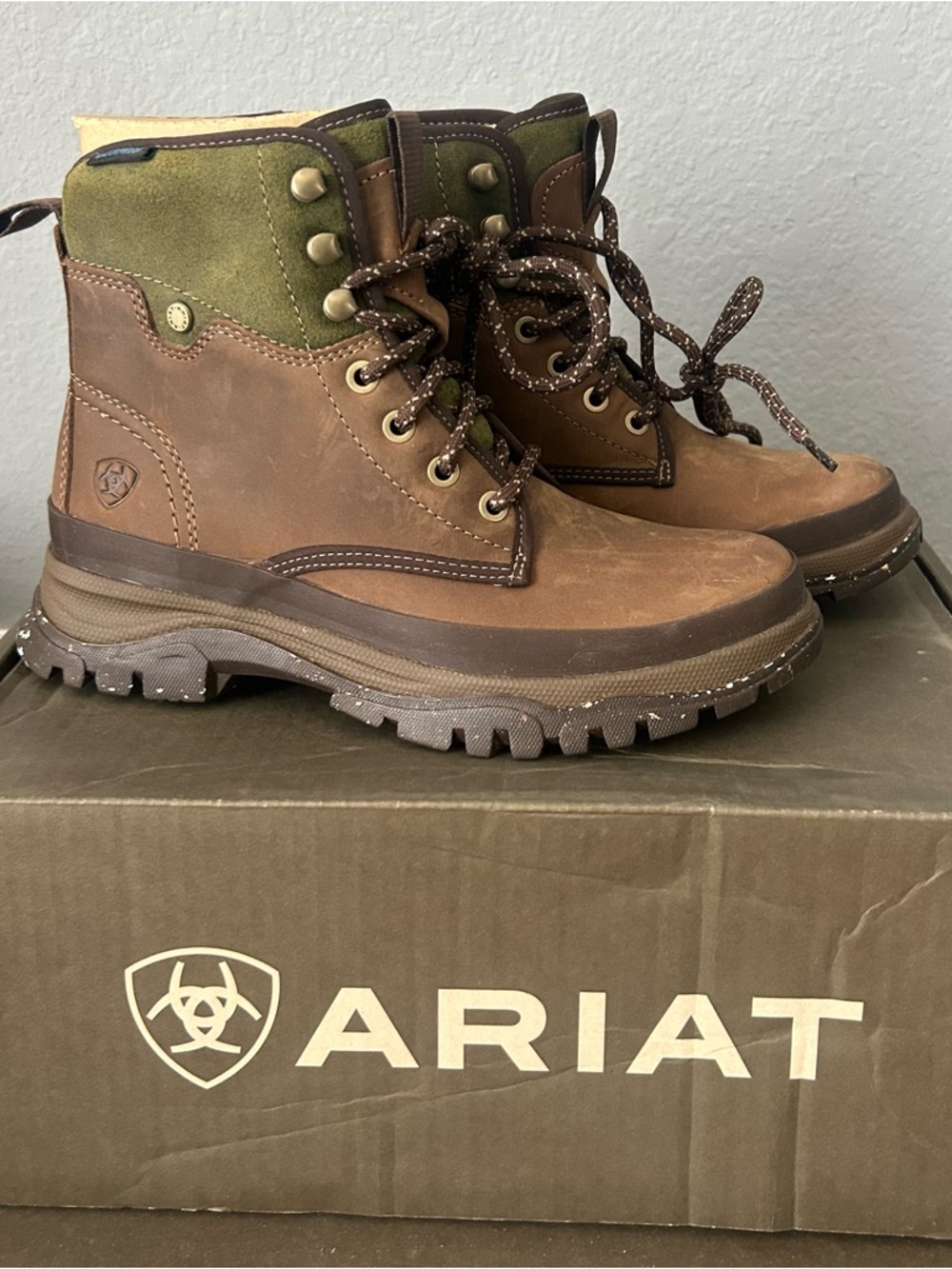 Ariat Brown and Olive Women’s hiking /work Boots-Moresby Waterproof Boot